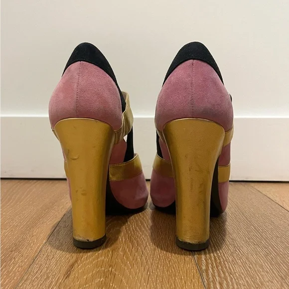 Miu Miu Pink and Gold Heels used size 39 Euro from 2013 Collection - Picture 6 of 16